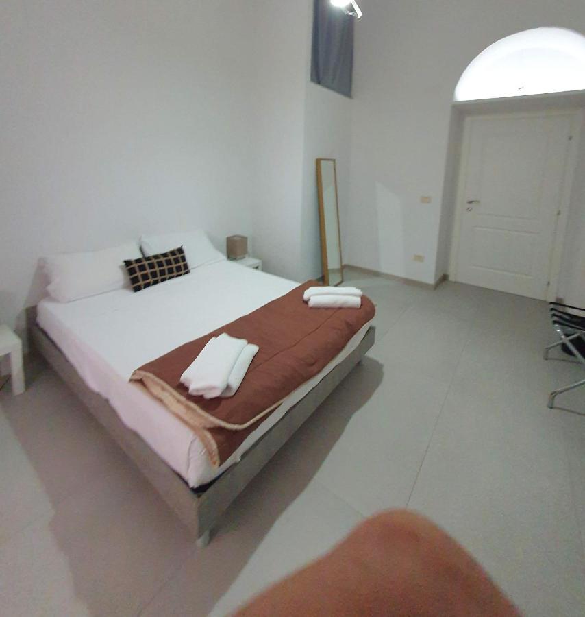 Appartamento City Center Napoli Bagian luar foto