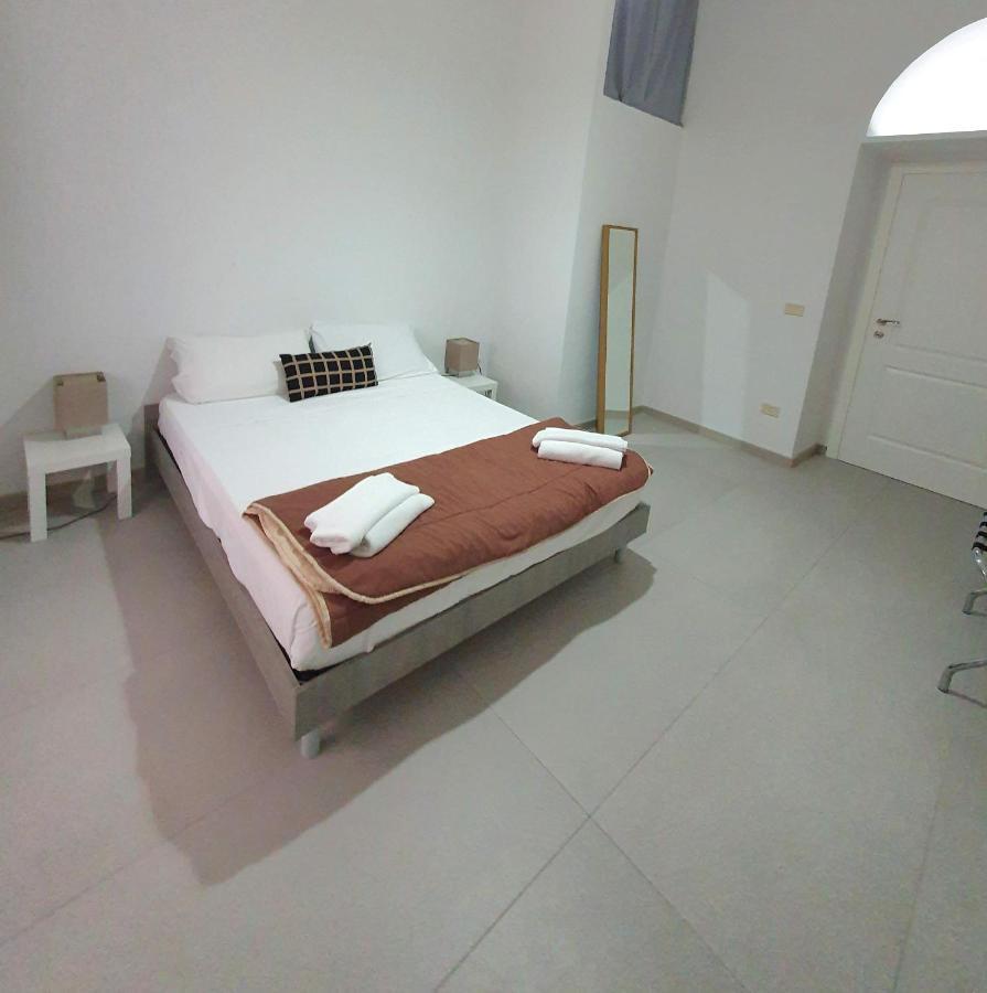 Appartamento City Center Napoli Bagian luar foto
