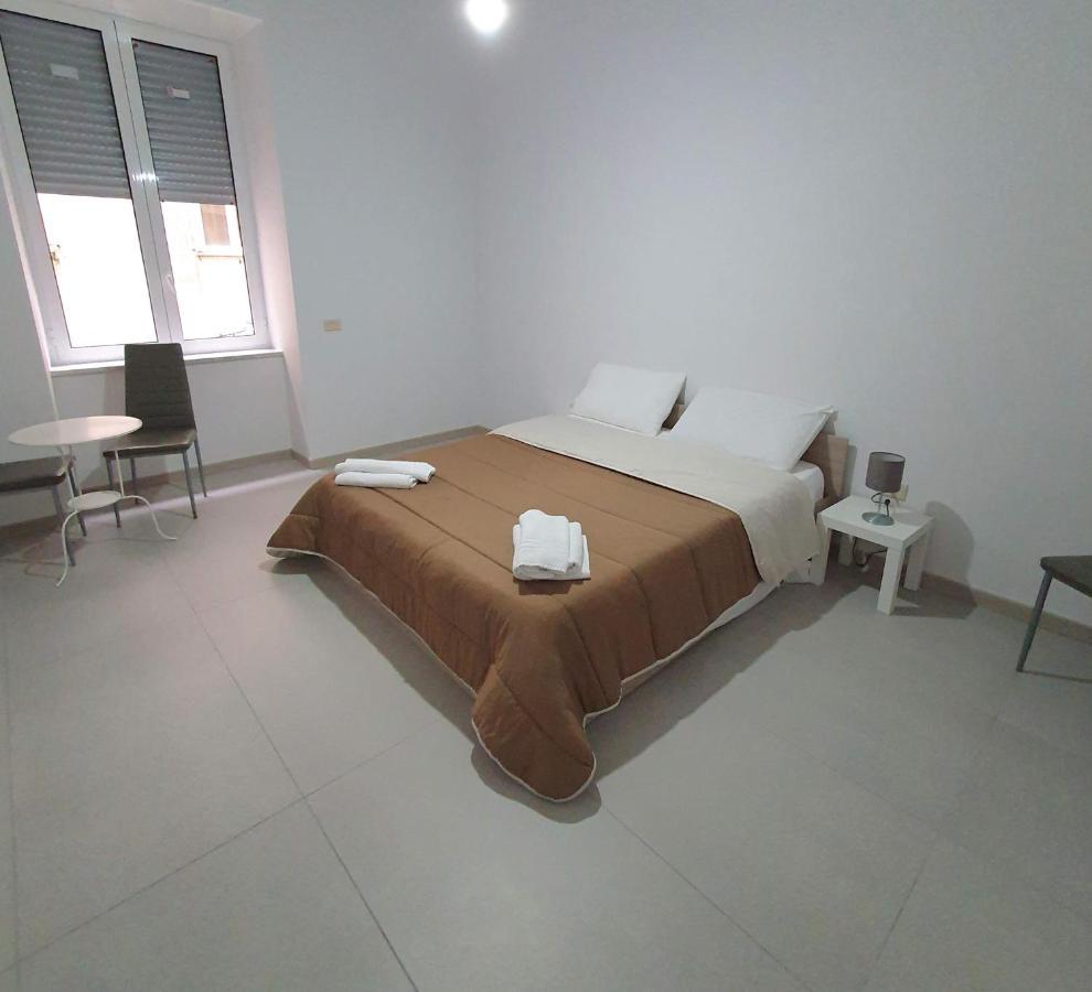 Appartamento City Center Napoli Bagian luar foto