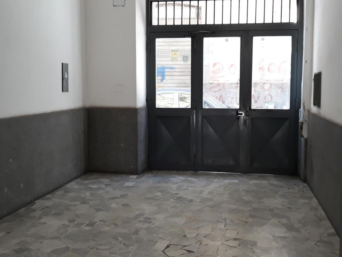 Appartamento City Center Napoli Bagian luar foto