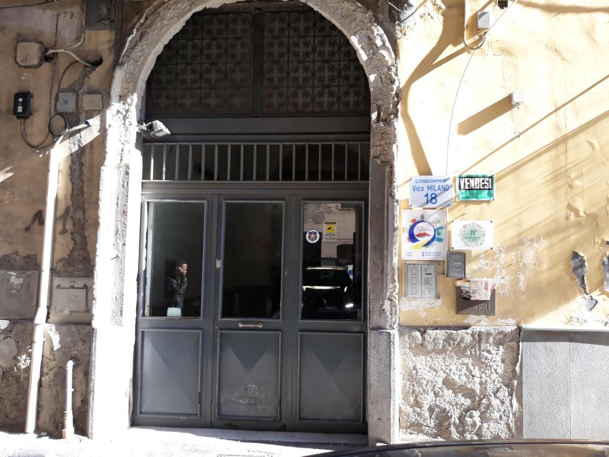 Appartamento City Center Napoli Bagian luar foto