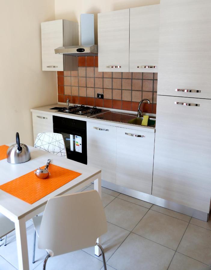 Appartamento City Center Napoli Bagian luar foto